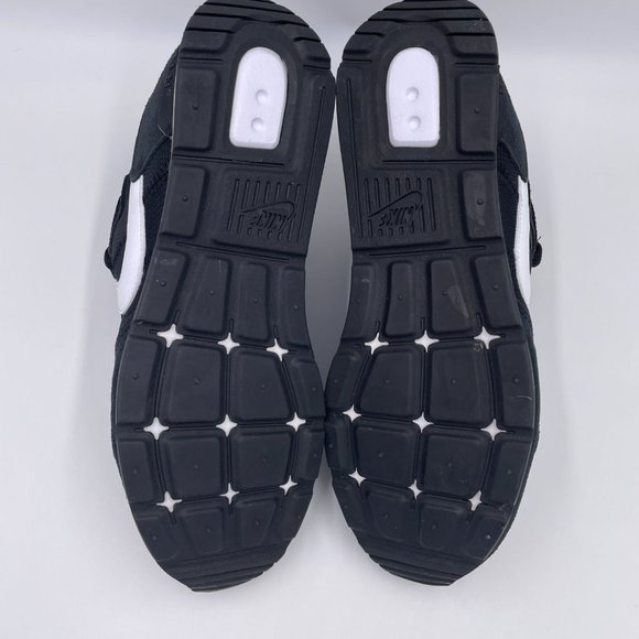 Nike Venture Runner Black Mens Shoes - Picture 6 of 8